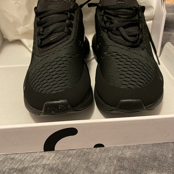 Nike Air Max 270 Women's US 9.5 - Picture 2 of 8